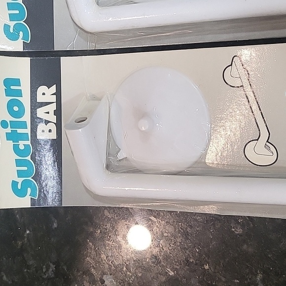 Vintage NIB Set of 2 InterDesign Suction Bar, White - Picture 2 of 7